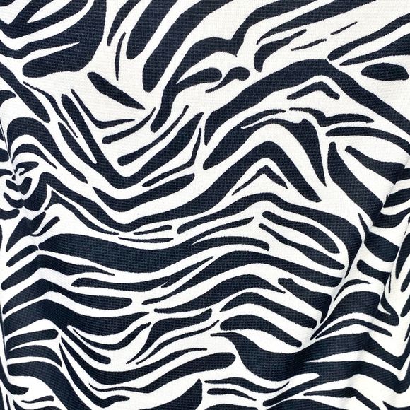 Divided x H&M Off-the-Shoulder Zebra Print Mini Dress - Picture 3 of 6